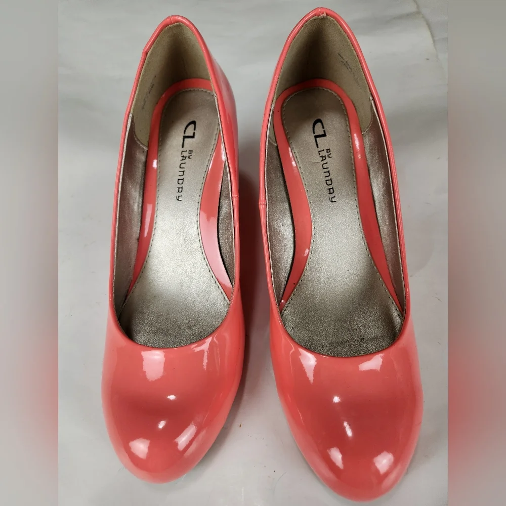 Chinese Laundry Nima Coral Wedge Pumps size 8
